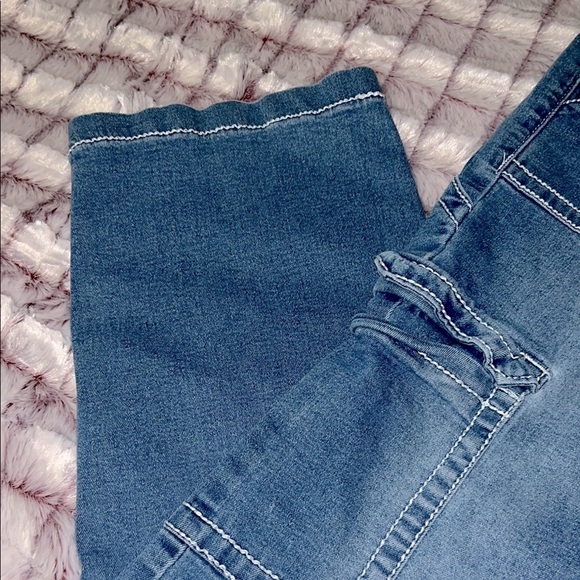 Almost Famous Blue Classic‎ Denim Jeans Teen Size S - Picture 8 of 16